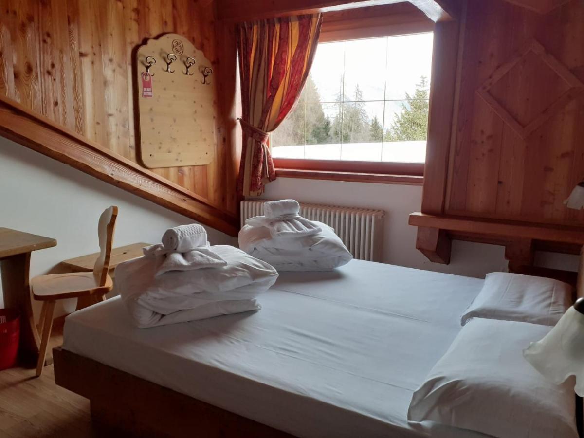 Hotel Dal Bracconiere โฟลการีดา ภายนอก รูปภาพ