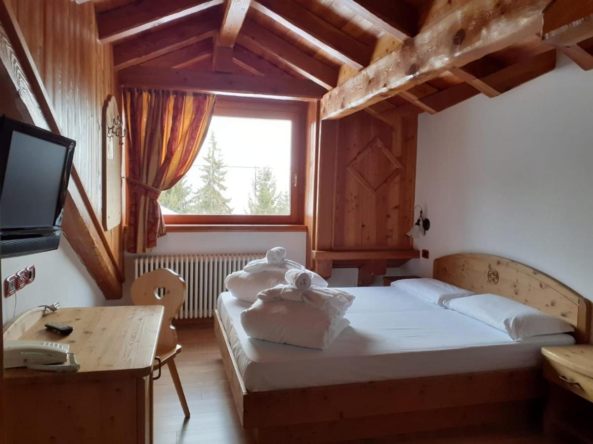 Hotel Dal Bracconiere โฟลการีดา ภายนอก รูปภาพ