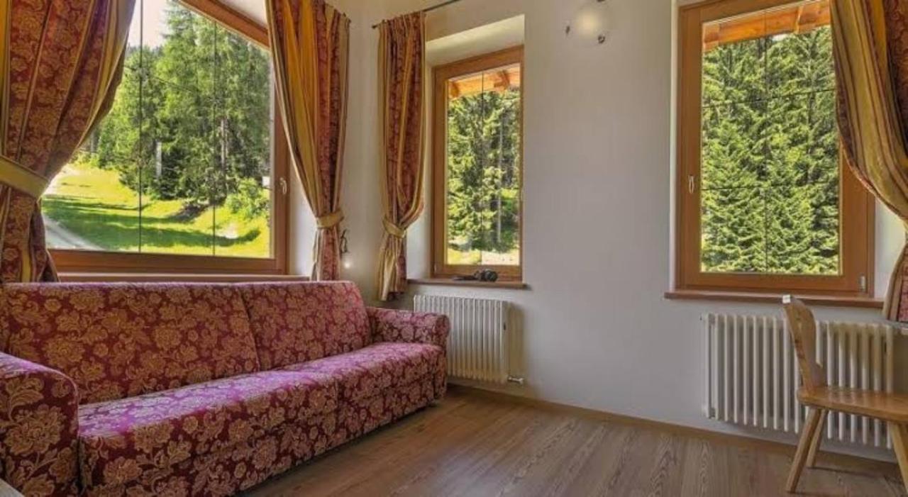 Hotel Dal Bracconiere โฟลการีดา ภายนอก รูปภาพ
